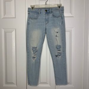 american eagle cropped light wash ripped jeans